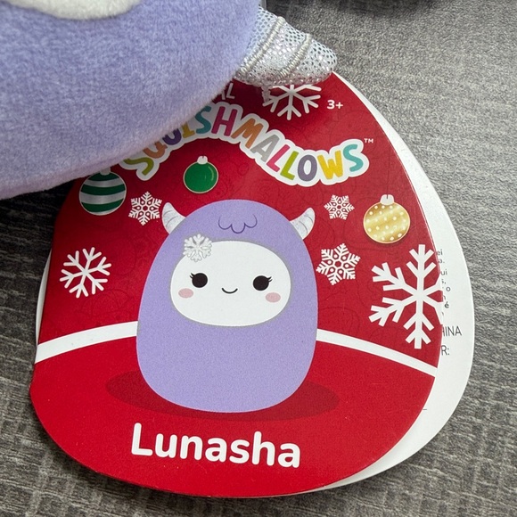 Squishmallows Lunasha Plush Keychain - Lavender and White - Picture 3 of 5